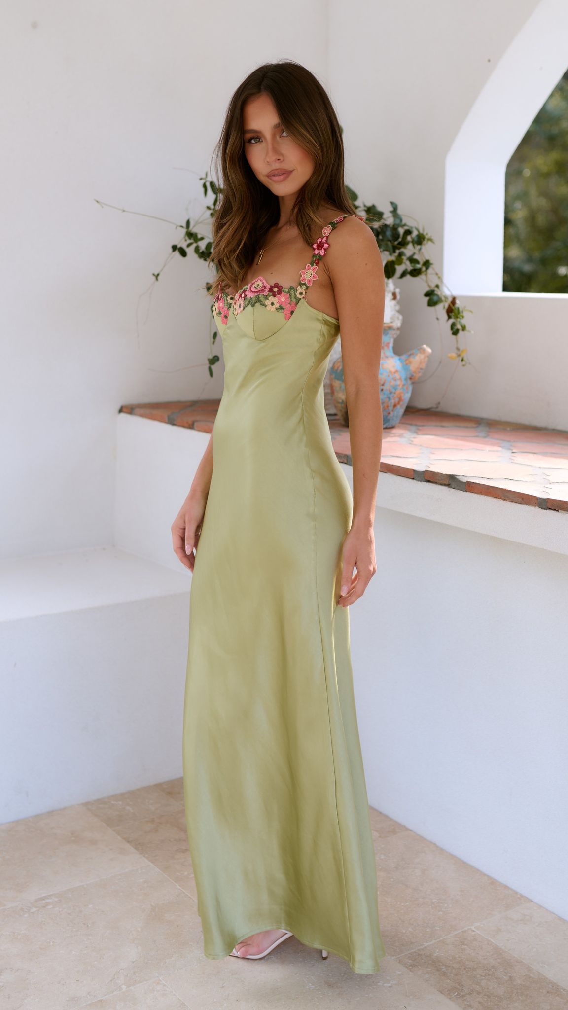 Lissée Paris™ | Robe Maxi avec Détails Floraux