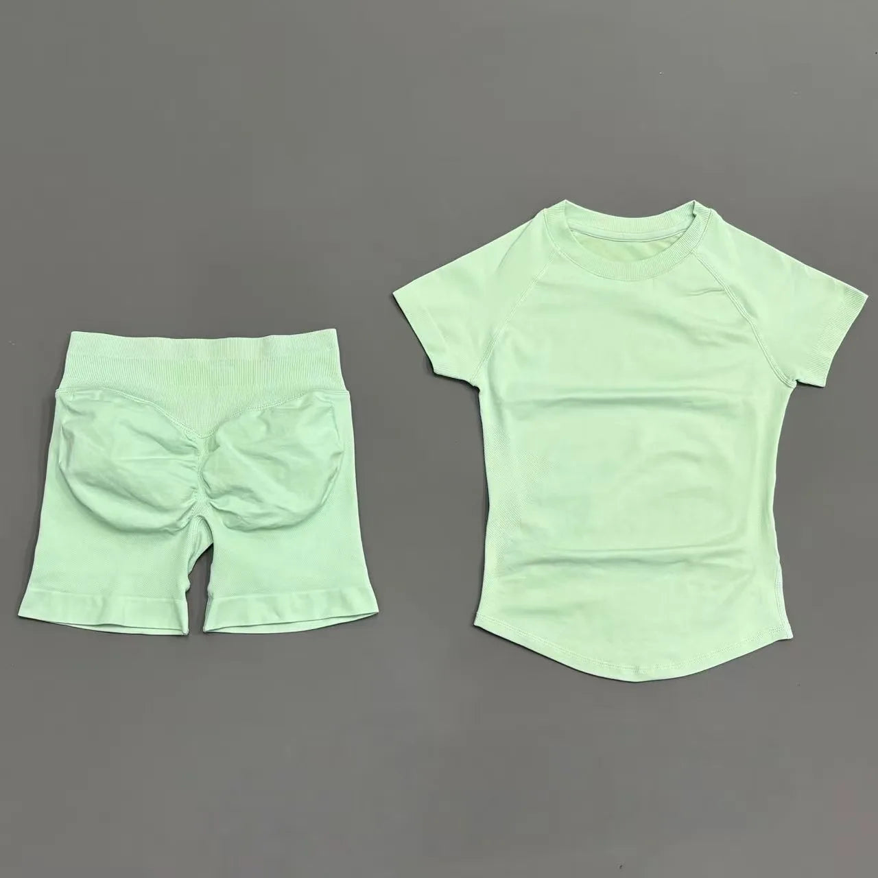 Lissée Paris™ | Noa | Ensemble fitness sans coutures