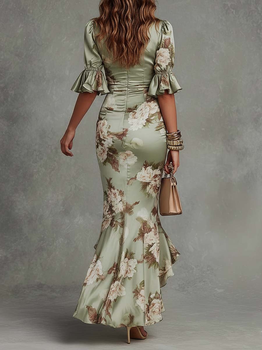 Lissée Paris™ | Anne | Robe longue asymétrique en satin vert à col en V, manches bouffantes et imprimé floral