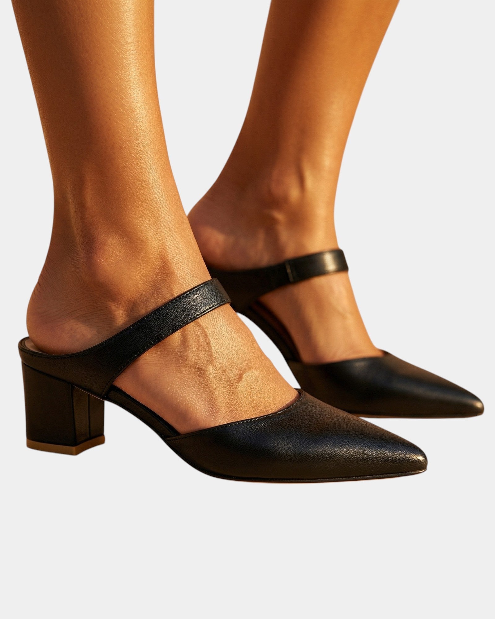Lissée Paris™ | Vénérance | Escarpins à bride arrière à talons