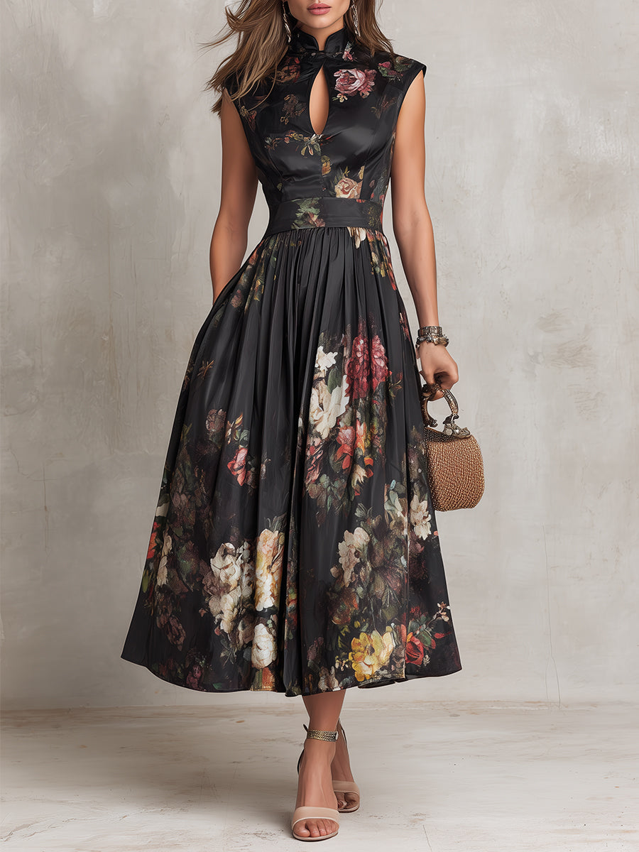 Lissée Paris™ | Amare | Robe midi en satin plissé noir à imprimé floral et encolure goutte d'eau